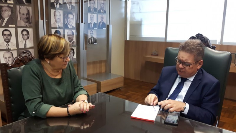 Reunião com a presidente do CPERS, Helenir Schürer